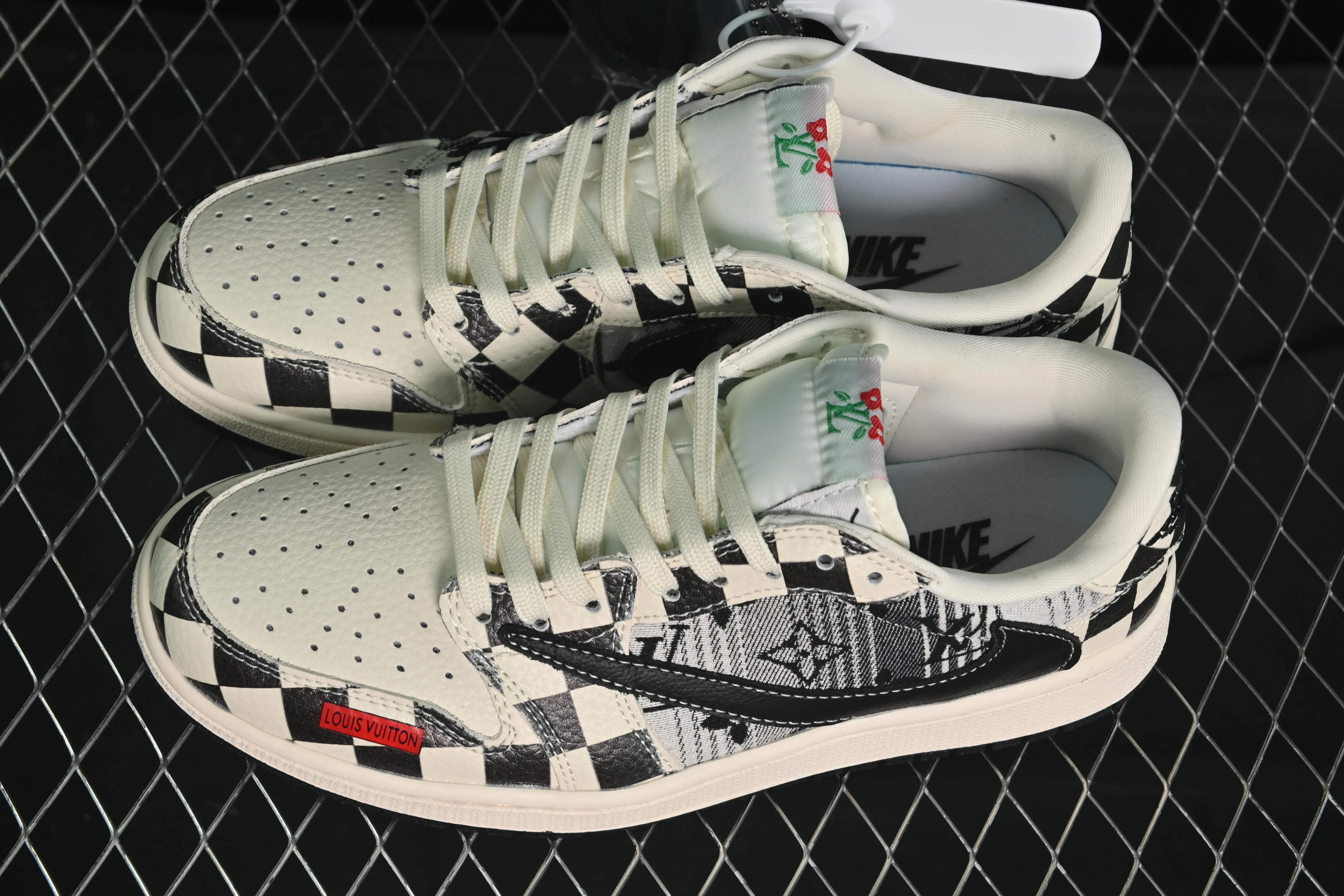 All categories Air Jordan Jordan series basketball shoes Air Jordan 1 Low High-end customized low-top sneakers Travis Scott x Fragment Design x Air Jordan 1 Low OG SP AJ1 Joe 1 LV joint black and white checkered denim low-top cultural casual sneakers LD2028-047